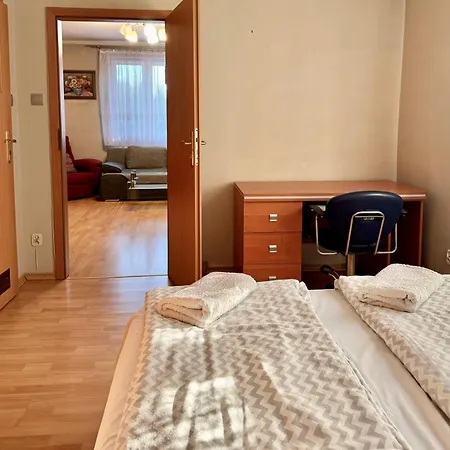 Bed and Breakfast Dom Pielgrzyma Przystanek Wiara *