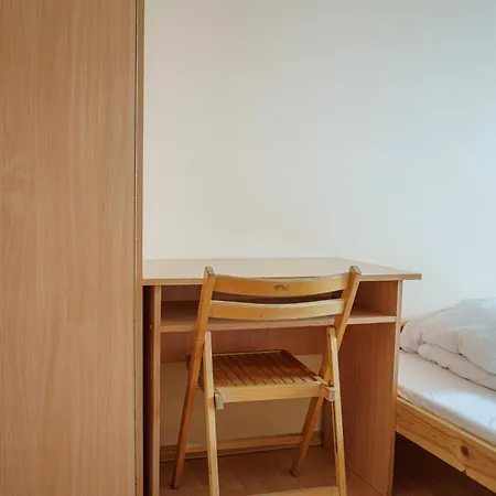 Dom Pielgrzyma Przystanek Wiara B&B *