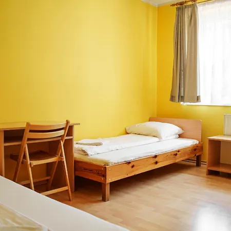 Dom Pielgrzyma Przystanek Wiara B&B 쳉스토호바