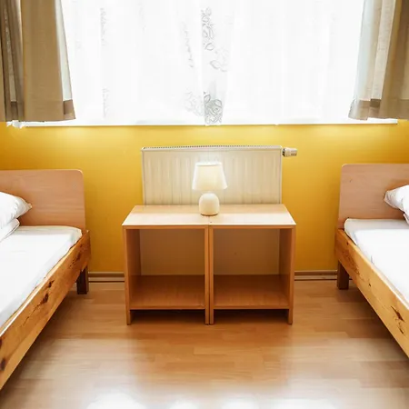 Bed and Breakfast Dom Pielgrzyma Przystanek Wiara *