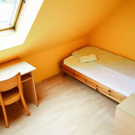 Bed and Breakfast Dom Pielgrzyma Przystanek Wiara Ζεστοκόβα
