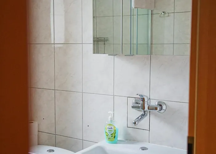 Bed & Breakfast Dom Pielgrzyma Przystanek Wiara *